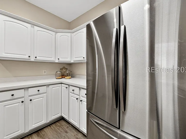51 E Morgan Ct — Photo 5