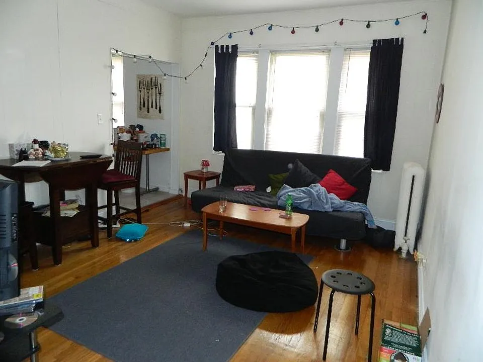 264 Kelton St #10