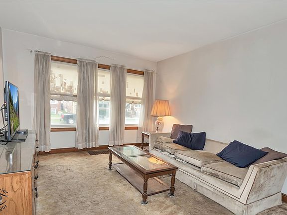 5th image of 4534 S Karlov Ave
