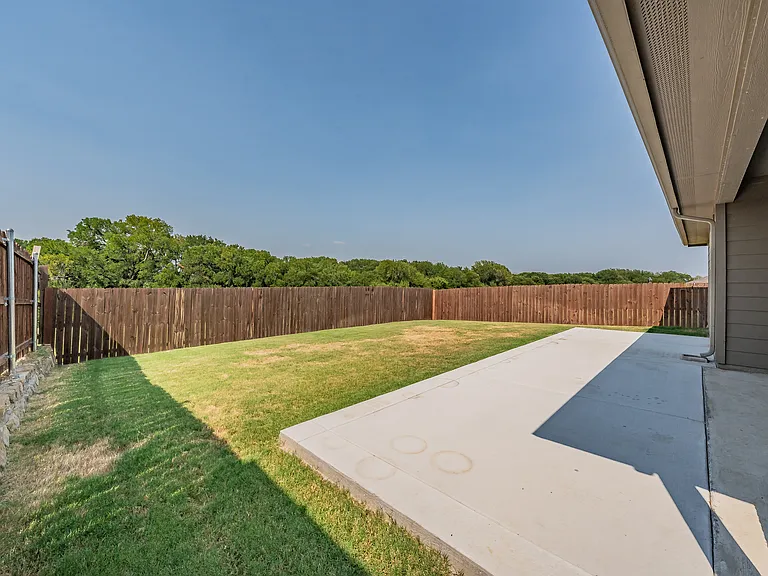 1385 Dillard Creek Dr — Photo 18