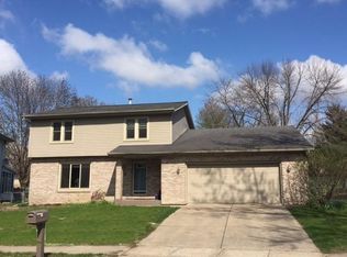 2208 Wakefield Dr, Marshalltown, IA 50158