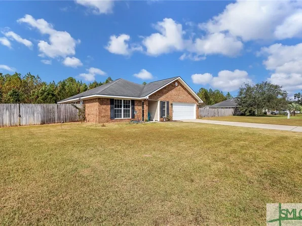 76 Pine View Road SE, Ludowici, GA 31316