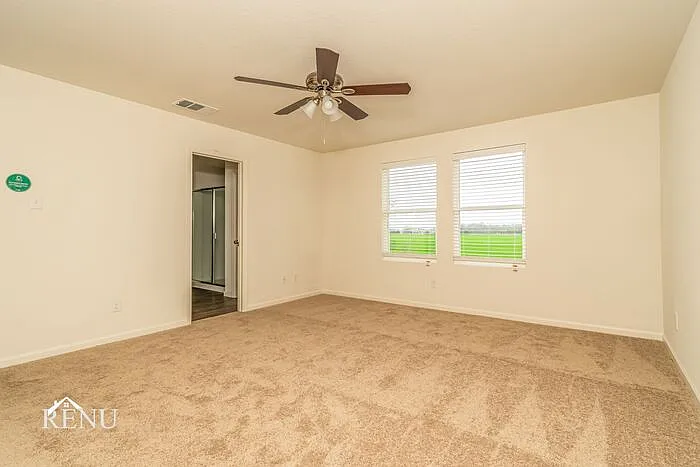 551 London Dr — Photo 11