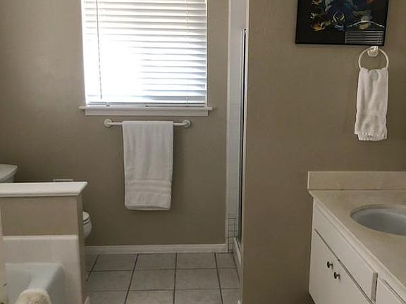 5th image of 42907 Victorville Pl