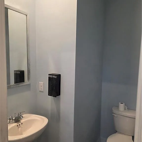1494 Townsend Ct — Photo 3