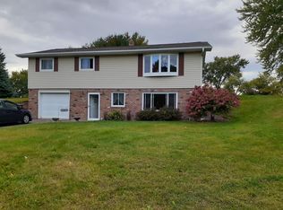 2219 Craig Ln W, Onalaska, WI 54650