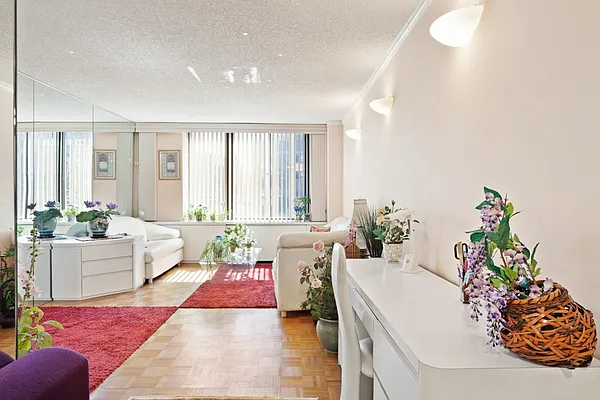 Rented by Nest Seekers International | media 23