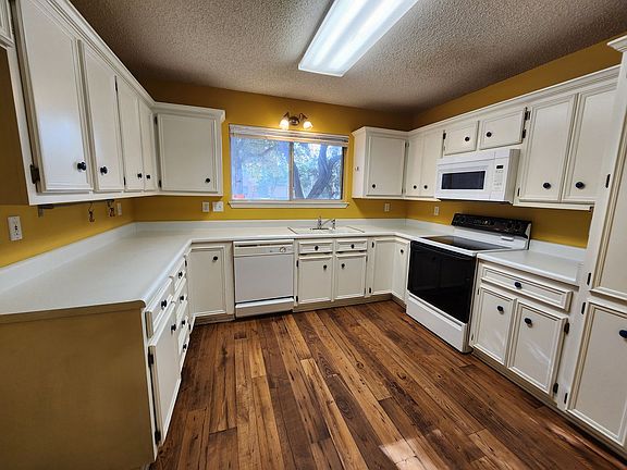 5th image of 1254 Bluff Creek Cir