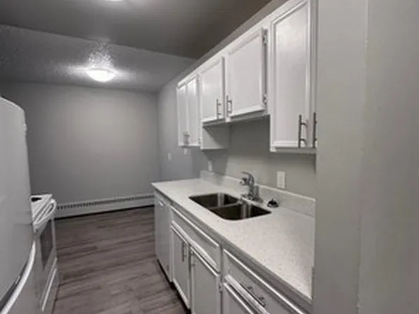 Century Plaza 12915/25 65 St in Belvedere 1