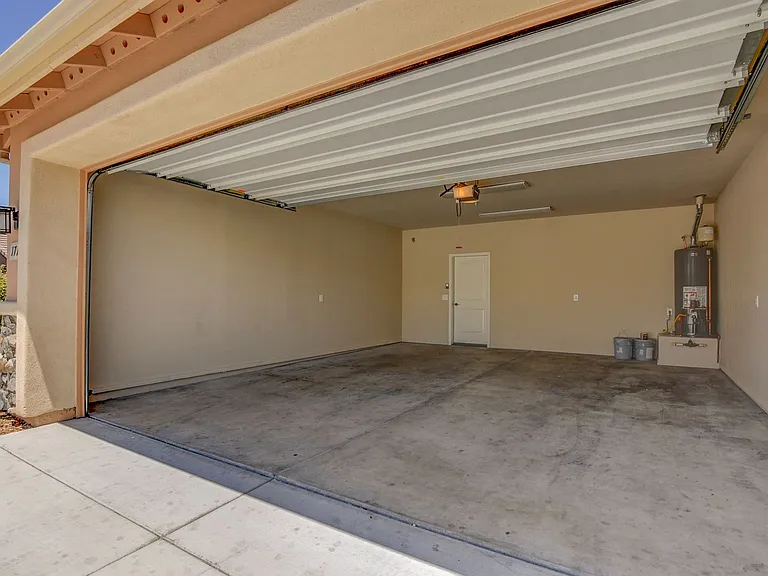 1712 Claire St — Photo 26