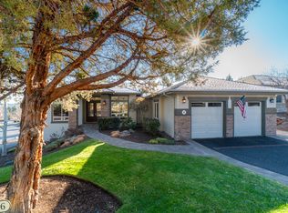 966 Niagara Falls Dr, Redmond, OR 97756