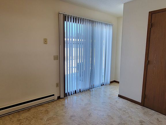 5th image of 203 Bowman Ln #6