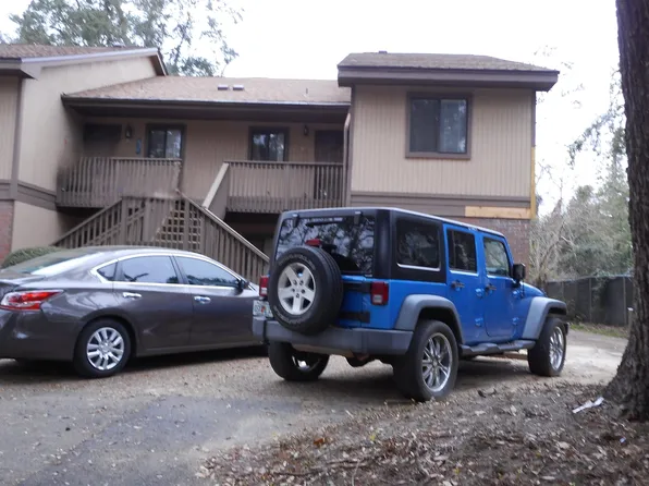 216 Dixie Dr APT F10, Tallahassee, FL 32304