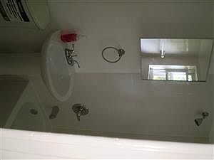 3rd image of 810 Dorset Ave