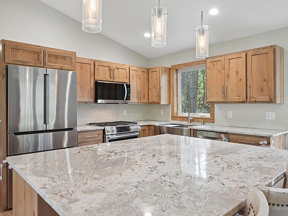 5th image of 4320 217th Ave NE