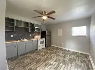 800 W Washington St; Clarksville 75426, Clarksville, TX 75426