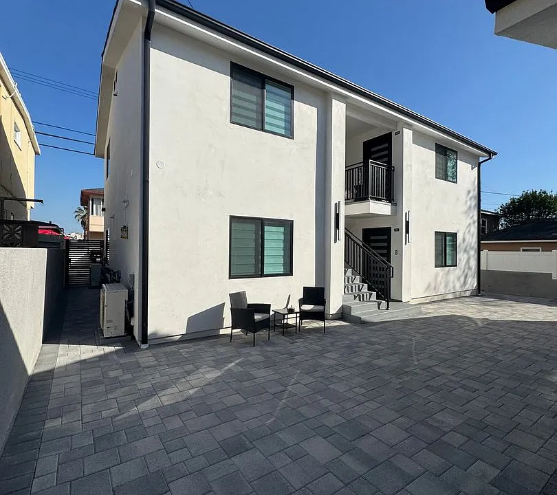 714 E Palm Ave #201