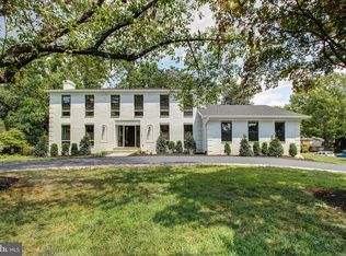 7601 Persimmon Tree Ln, Bethesda, MD 20817