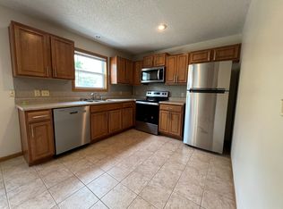 411 Broad St #D, Warrensburg, MO 64093