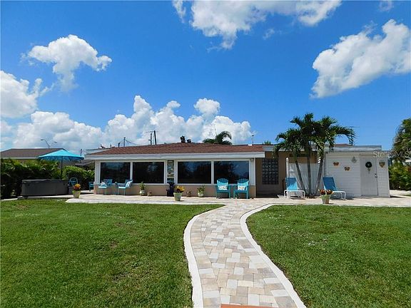 5th image of 21264 Edgewater Dr
