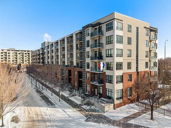 4th image of 955 N McPherson Rd NE #327