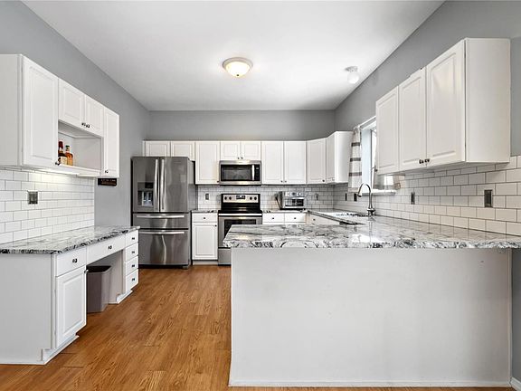 3rd image of 11331 Taylor Pines Dr