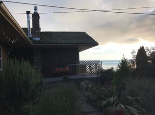 21060 President Point Rd NE, Kingston, WA 98346