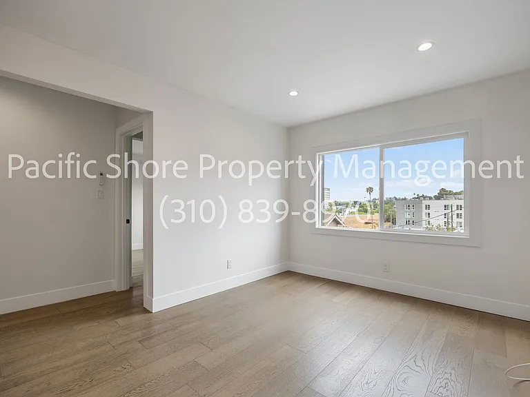1420 Fairbanks Pl — Photo 4
