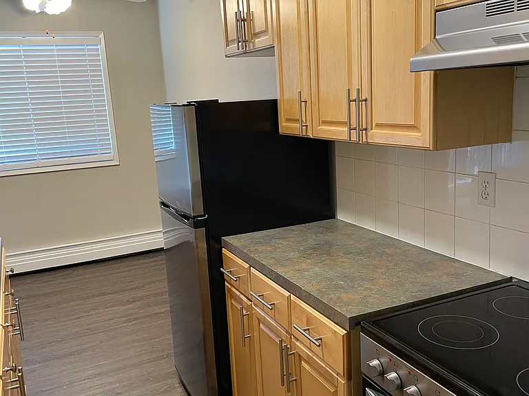 901 4th Ave NW — Photo 9
