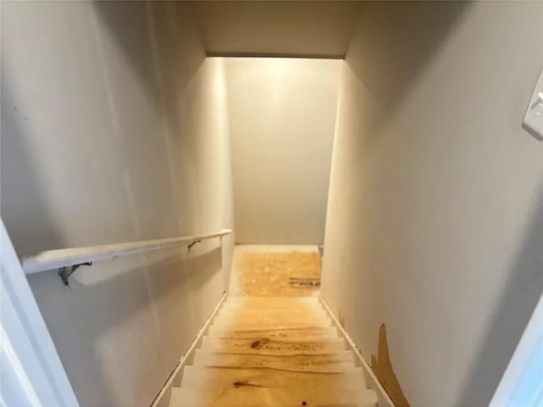 5800 Arbor Green Cir — Photo 26