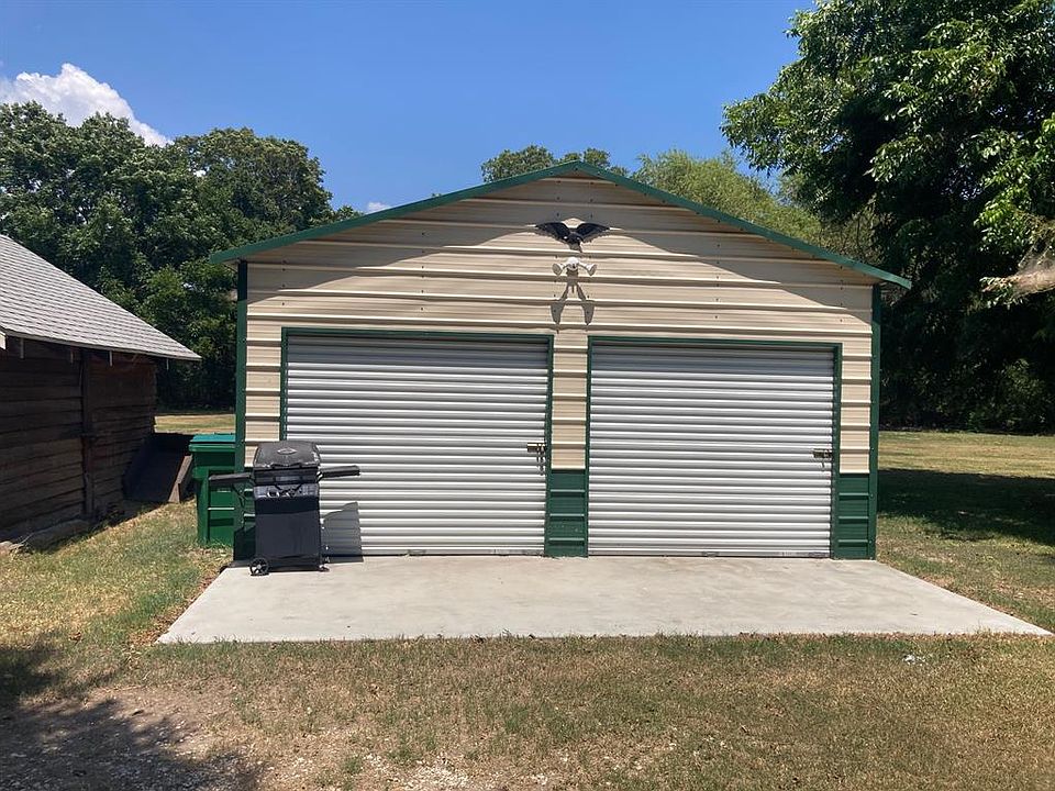 2068 Winnie St, High Island, TX 77650 MLS 37801315 Zillow