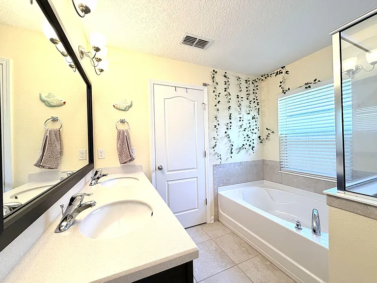 16226 Stanis Ct — Photo 17