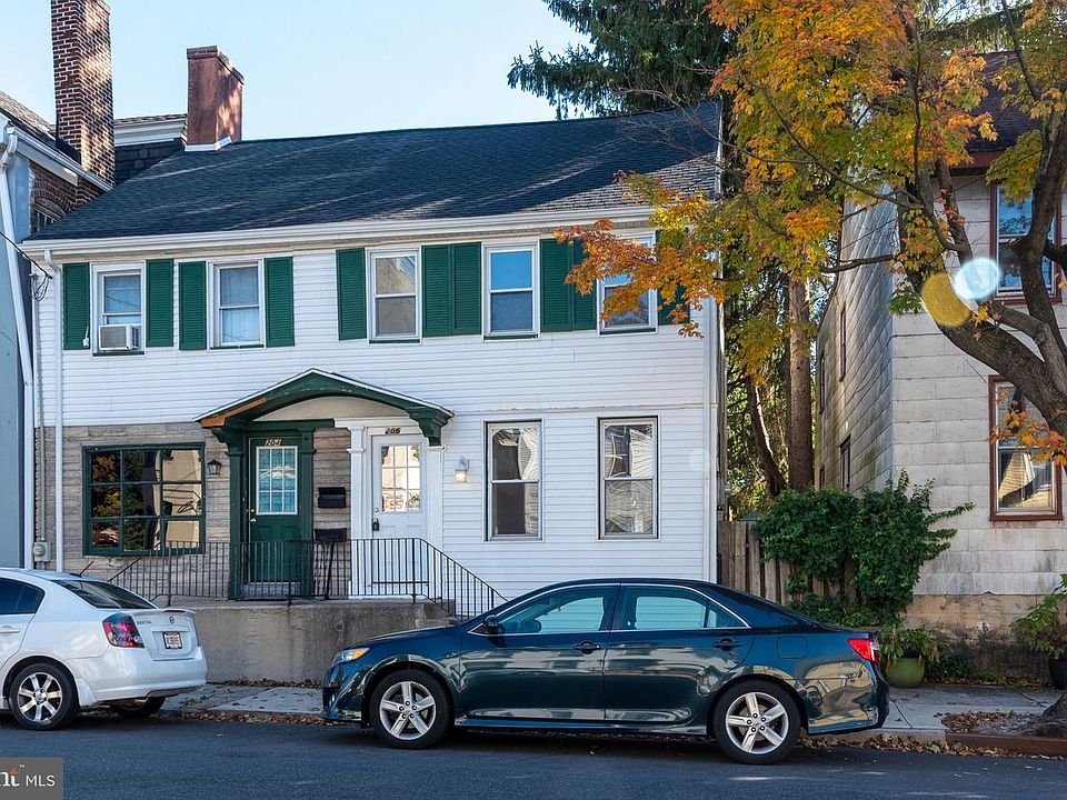 1st image of 206 S 9th St