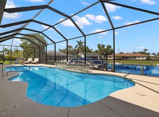 1811 SE 37th Ter, Cape Coral, FL 33904