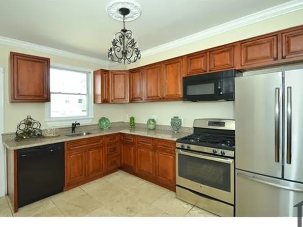 314 S Newkirk St, Baltimore, MD 21224