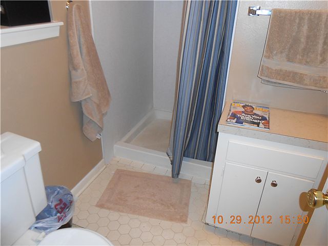 1st image of 2620 Hemlock St