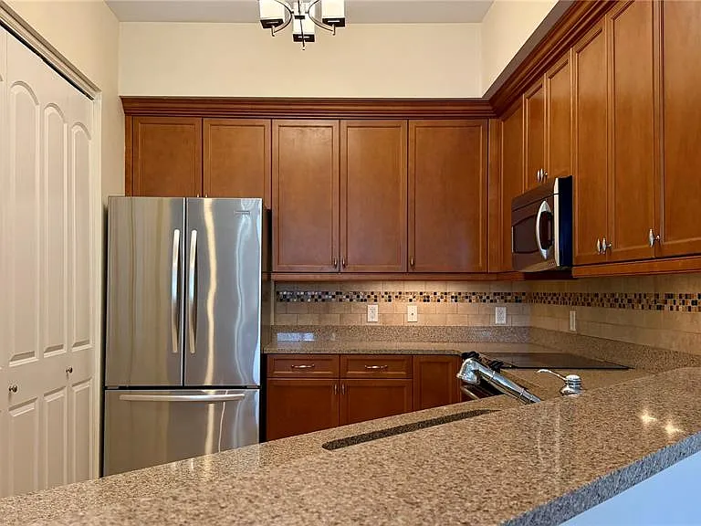 350 Carolina Ave #407 — Photo 9