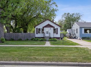 1402 11th St N, Fargo, ND 58102