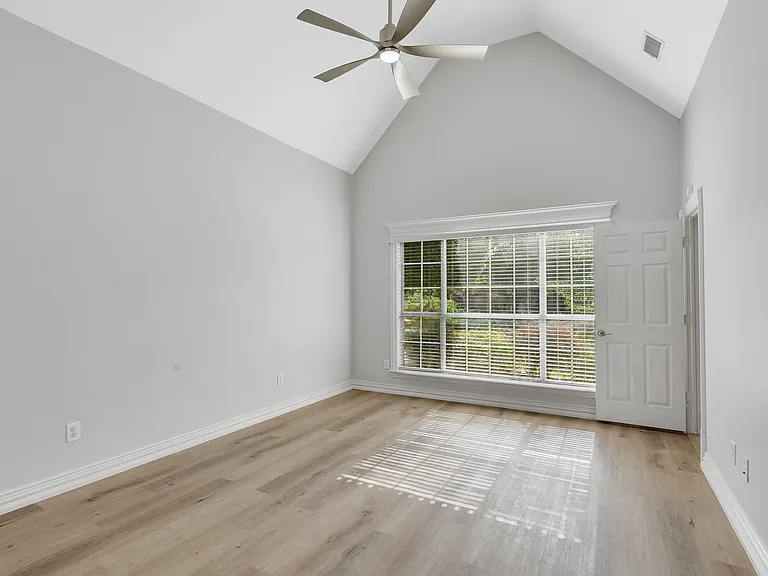 360 Highland Oaks Cir — Photo 29