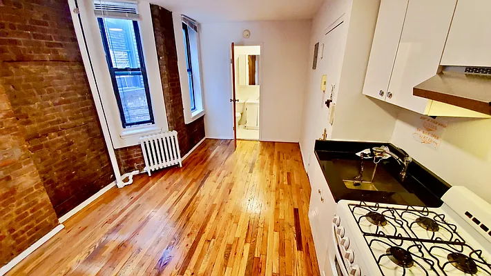 Rented by Compass | media 8