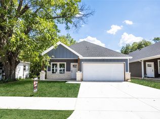 4936 Chapman St, Fort Worth, TX 76105