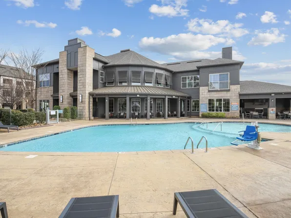 The Maxwell at Highland Creek