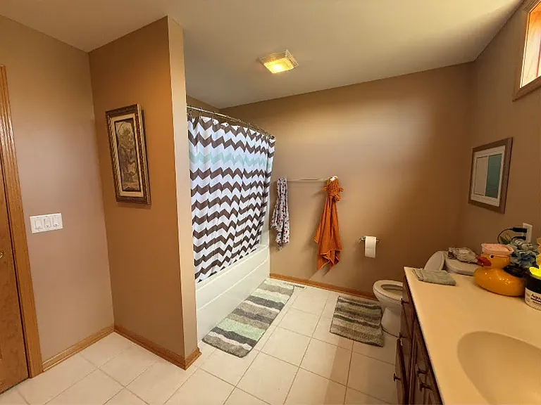 4363 Memorial Cir — Photo 34