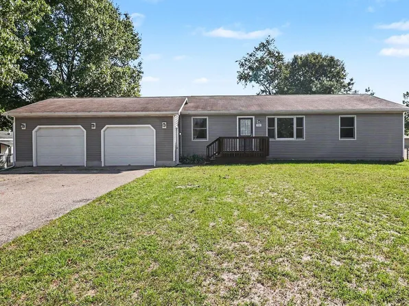 1918 Eisenhower Ln, Ludington, MI 49431