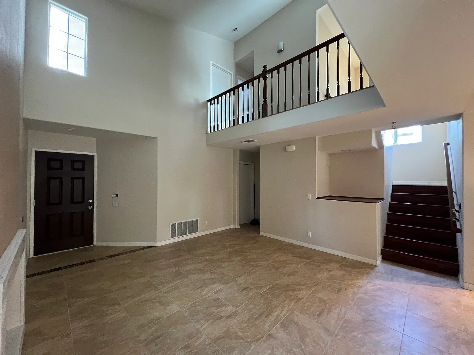 3 bed, 2.5 bath, 1434 sqft, $2,700 — Photo 4