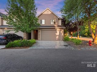 5040 Alworth St, Garden City, ID 83714