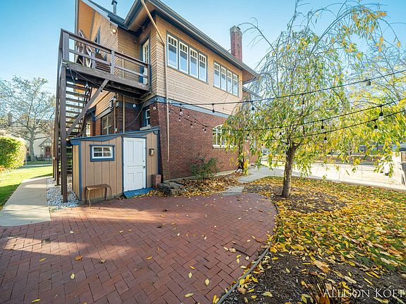 3rd image of 505 Fountain St NE