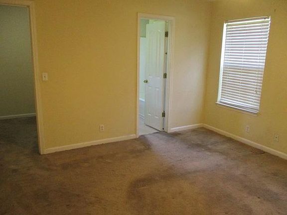 4th image of 1256 Saint Andrews Dr