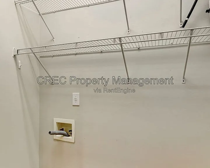 1071 Barfield St — Photo 21
