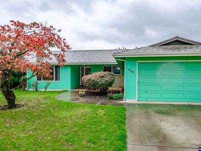 1760 Tomlin Ave, Woodburn, OR, 97071